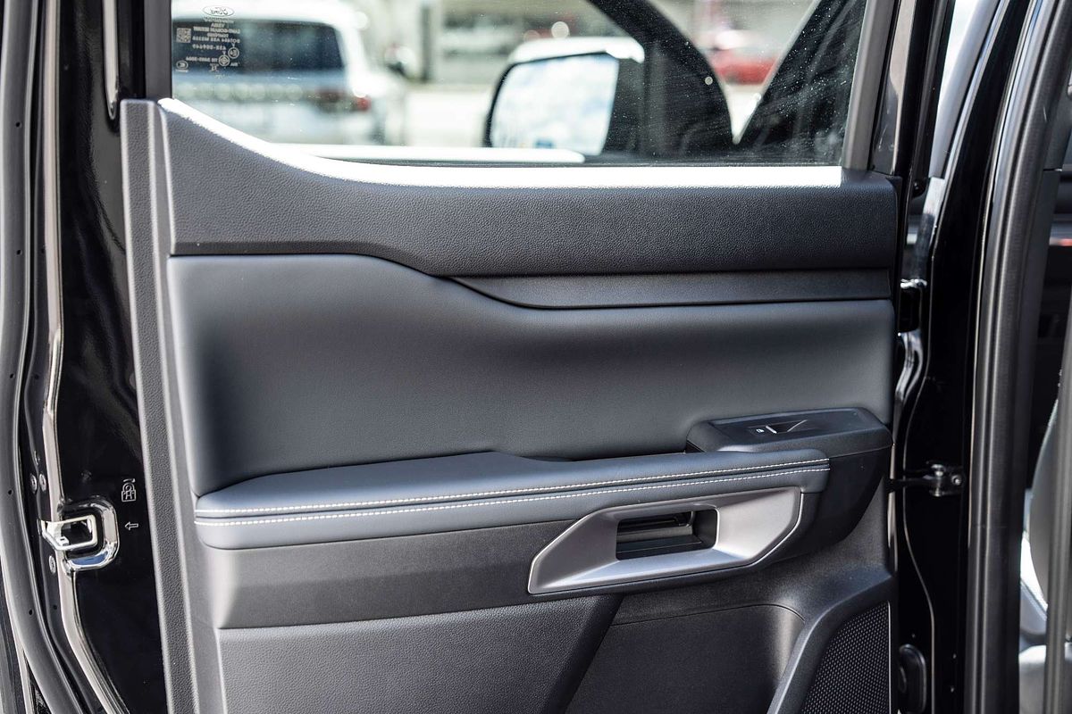 2025 Ford Ranger Platinum 4X4 3.0L