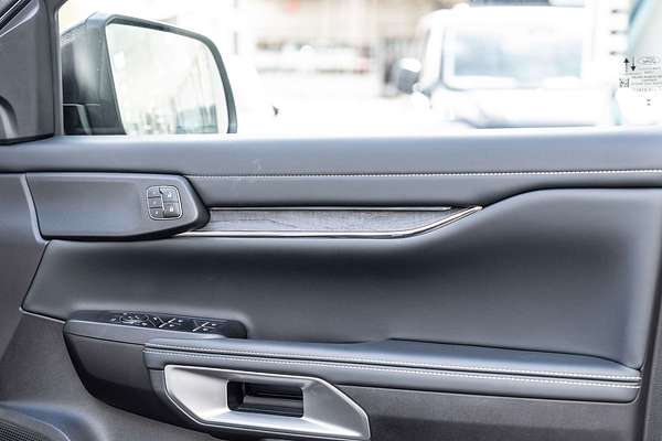 2025 Ford Ranger Platinum 4X4 3.0L