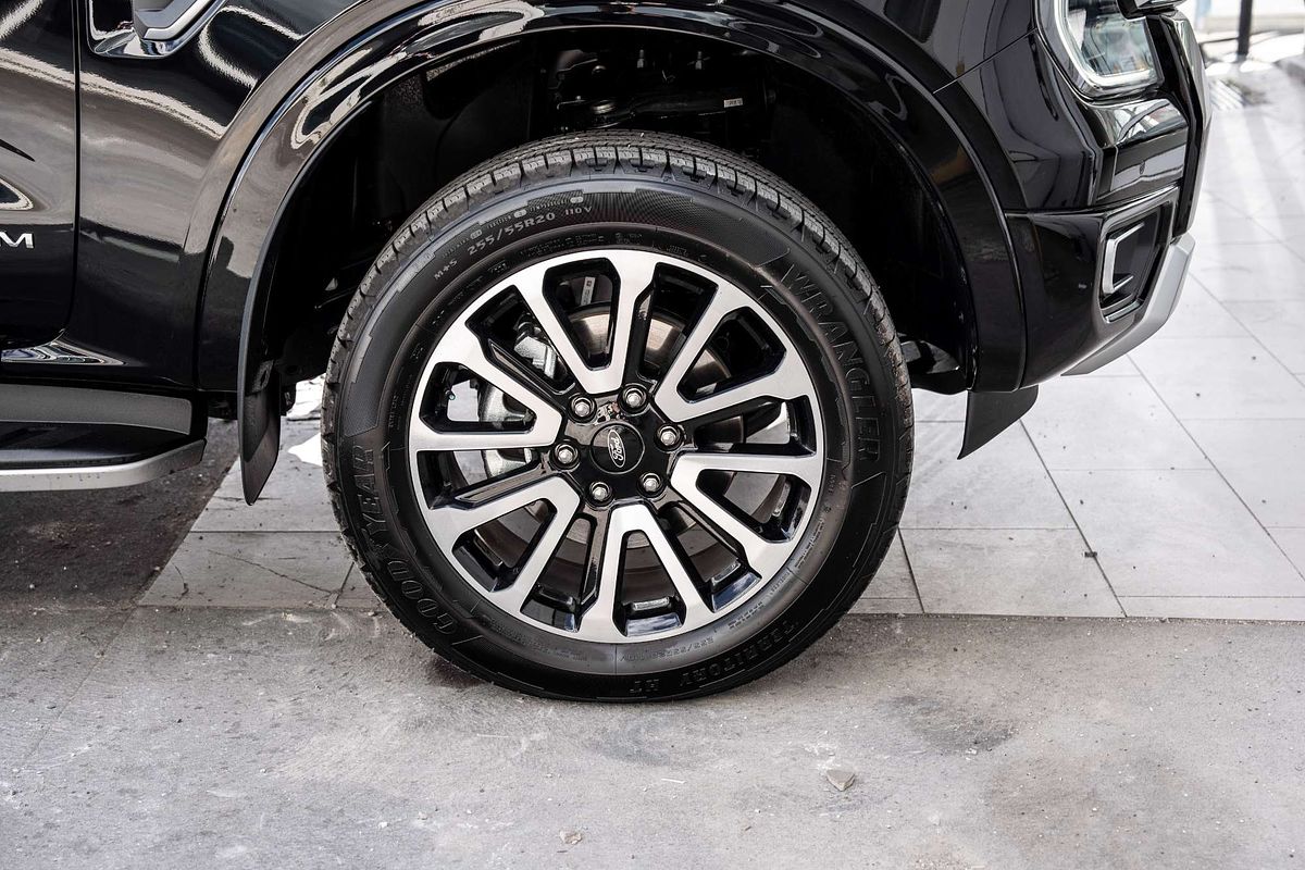 2025 Ford Ranger Platinum 4X4 3.0L