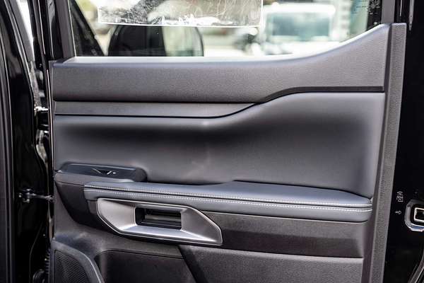 2025 Ford Ranger Platinum 4X4 3.0L