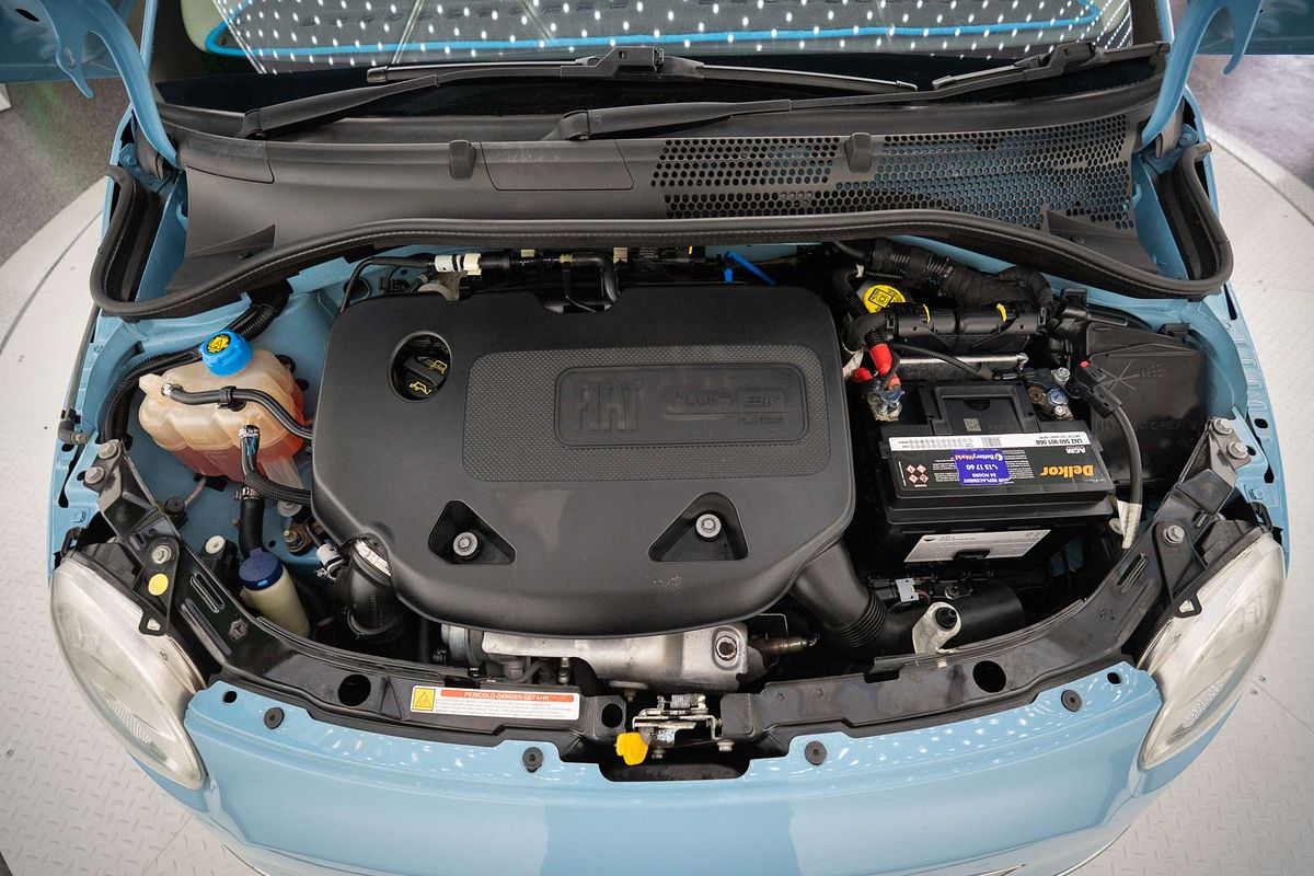 2015 Fiat 500 Lounge Series 3