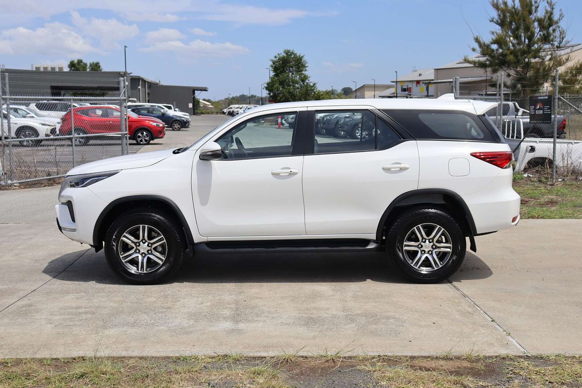 2024 Toyota Fortuner GX GUN156R