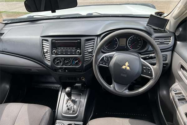 2015 Mitsubishi Triton GLX MQ 4X4