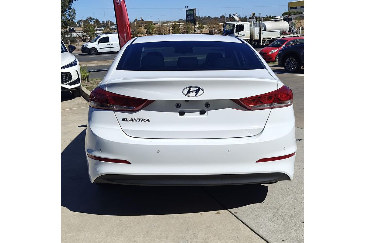 2018 Hyundai Elantra Elite AD