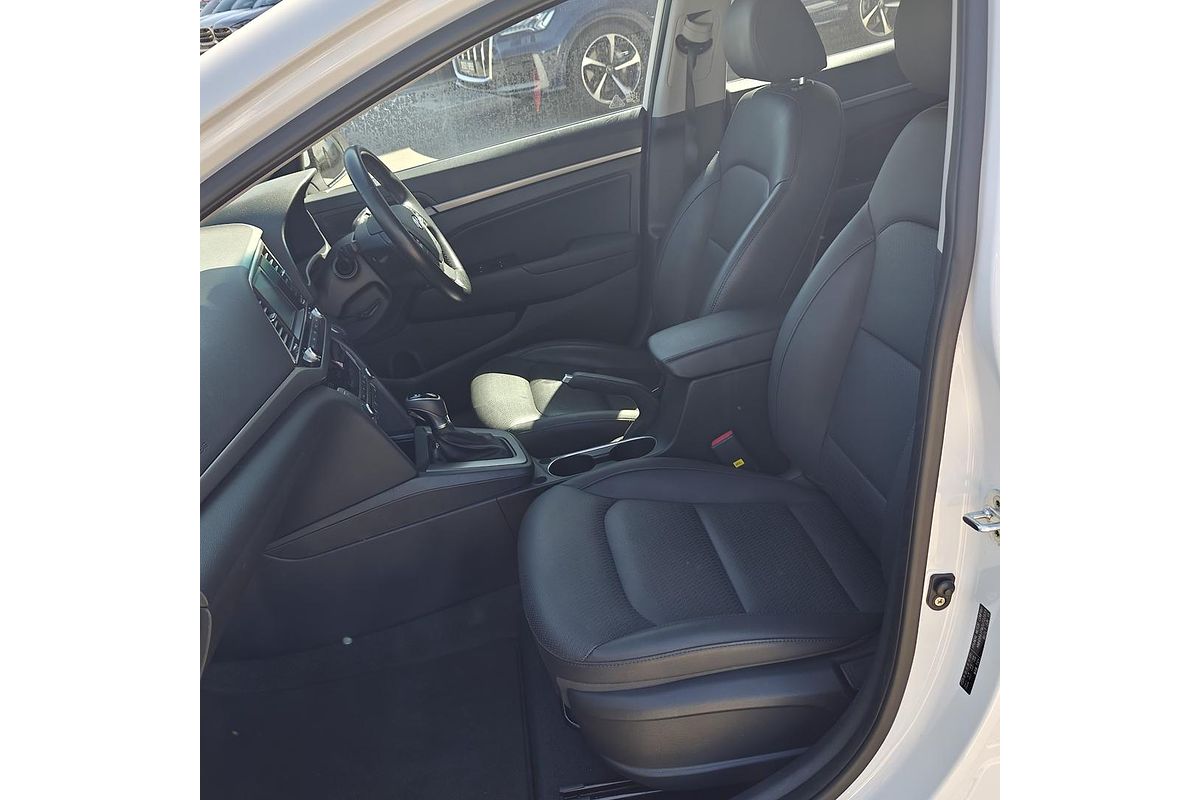 2018 Hyundai Elantra Elite AD