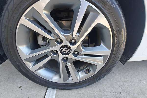 2018 Hyundai Elantra Elite AD