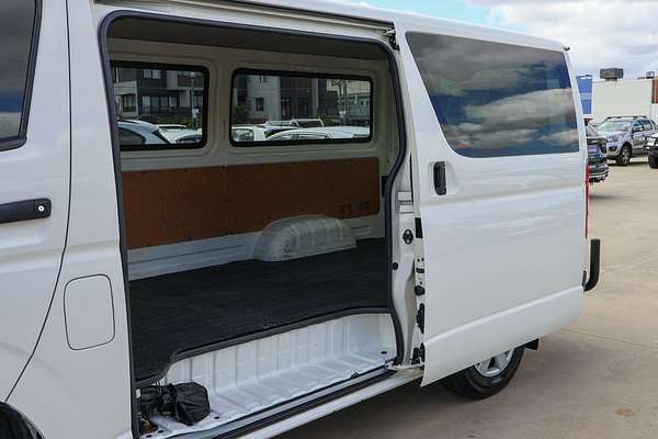 2015 Toyota Hiace KDH201R LWB