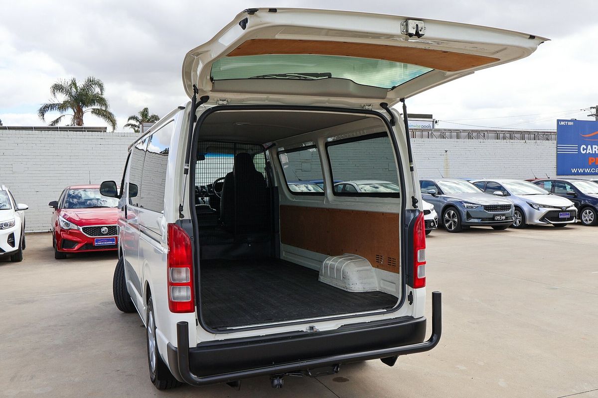 2015 Toyota Hiace KDH201R LWB