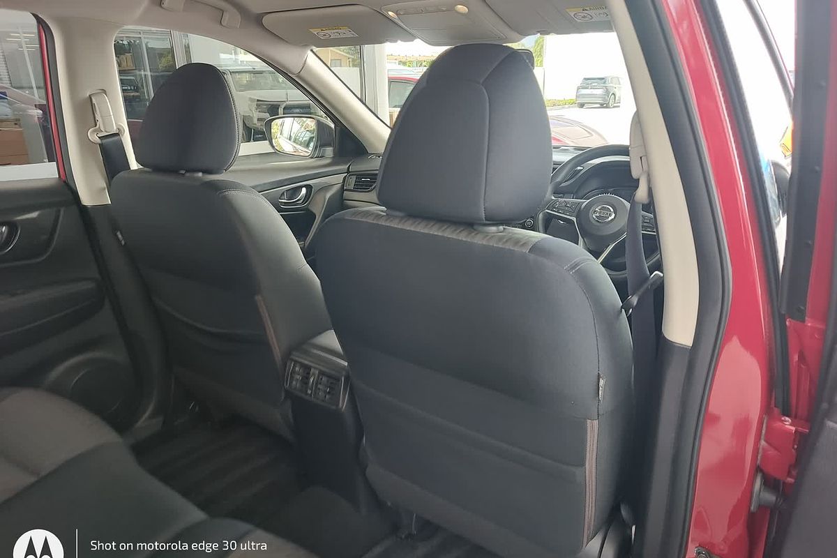 2017 Nissan X-TRAIL ST T32