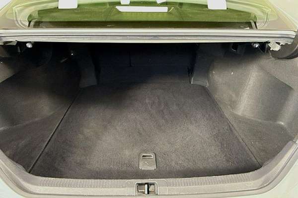 2018 Toyota Camry Ascent ASV70R