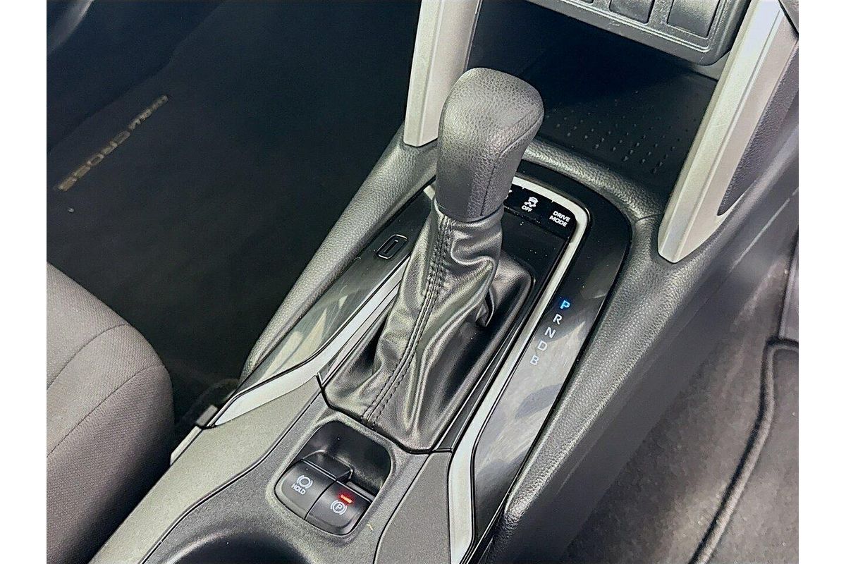 2024 Toyota Corolla Cross GX MXGH10R