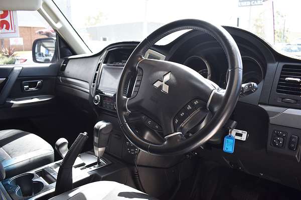 2019 Mitsubishi Pajero GLS NX