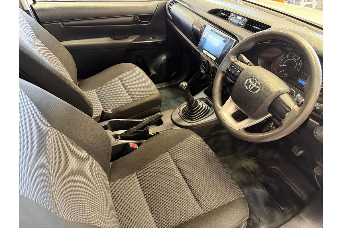 2016 Toyota Hilux Workmate GUN122R Rear Wheel Drive