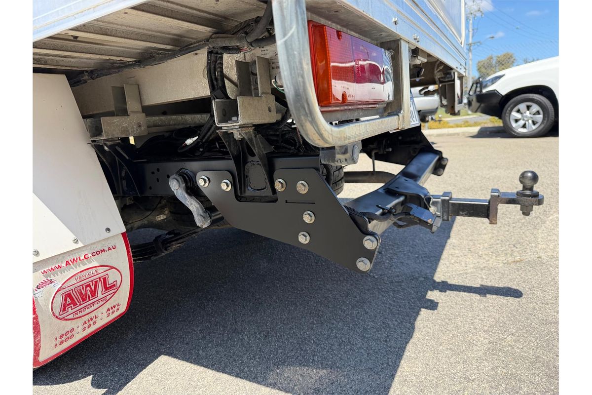 2016 Toyota Hilux WORKMATE GUN122R REAR WHEEL DRIVE