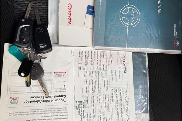 2016 Toyota Hilux WORKMATE GUN122R REAR WHEEL DRIVE