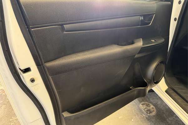 2016 Toyota Hilux WORKMATE GUN122R REAR WHEEL DRIVE