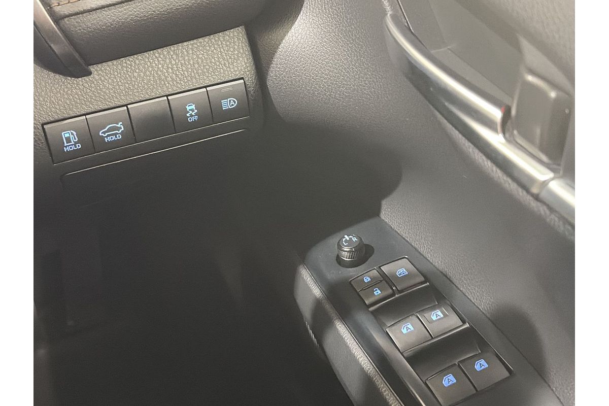 2021 Toyota Camry Ascent AXVH70R