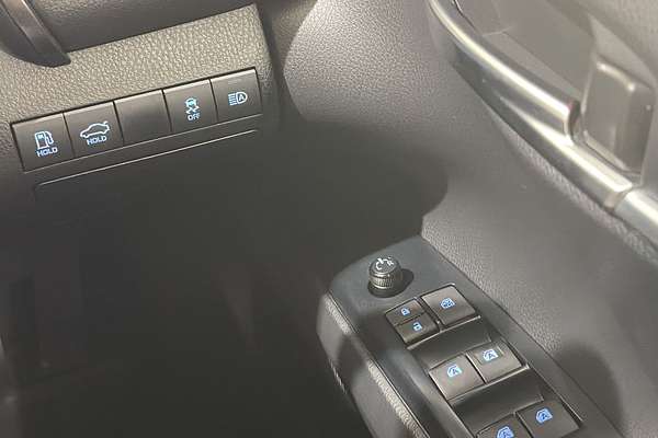 2021 Toyota Camry Ascent AXVH70R