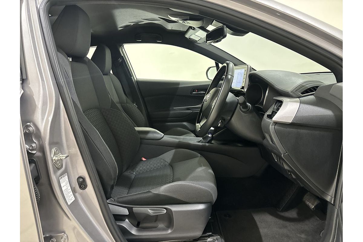 2023 Toyota C-HR GXL NGX10R
