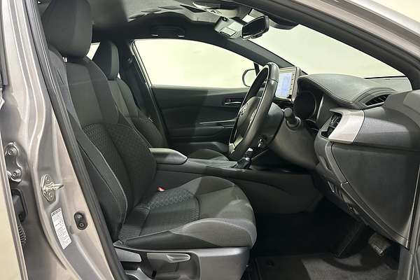 2023 Toyota C-HR GXL NGX10R