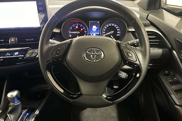 2023 Toyota C-HR GXL NGX10R