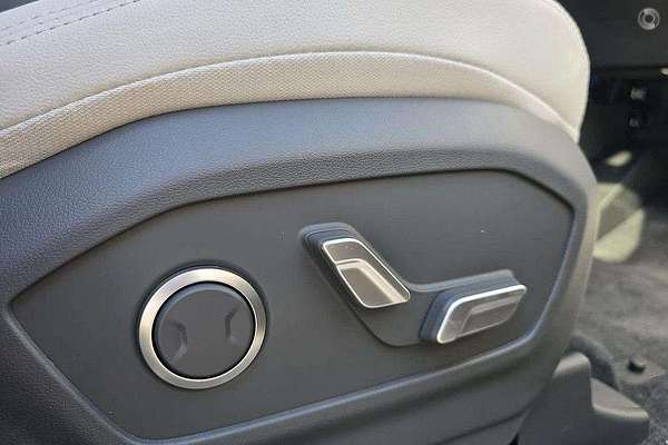 2025 Hyundai Santa Fe Hybrid Elite MX5.V1