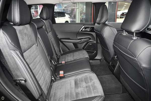 2025 Mitsubishi Outlander Aspire ZM