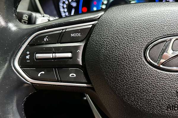 2020 Hyundai Santa Fe Highlander TM.2