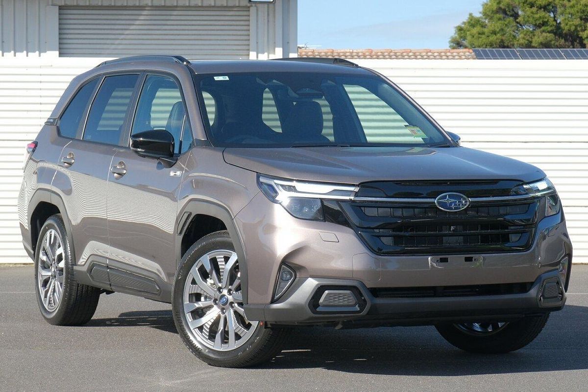 2025 Subaru Forester Hybrid Touring S6