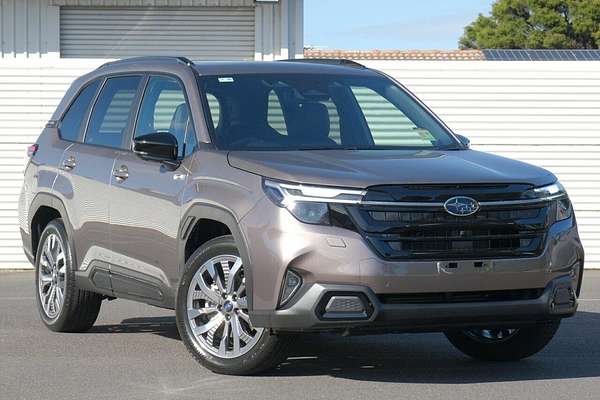 2025 Subaru Forester Hybrid Touring S6