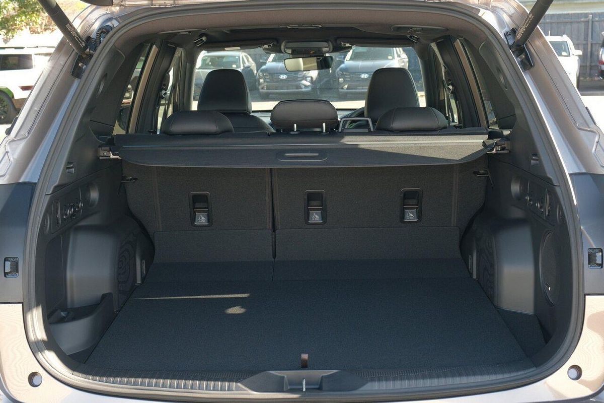 2025 Subaru Forester Hybrid Touring S6