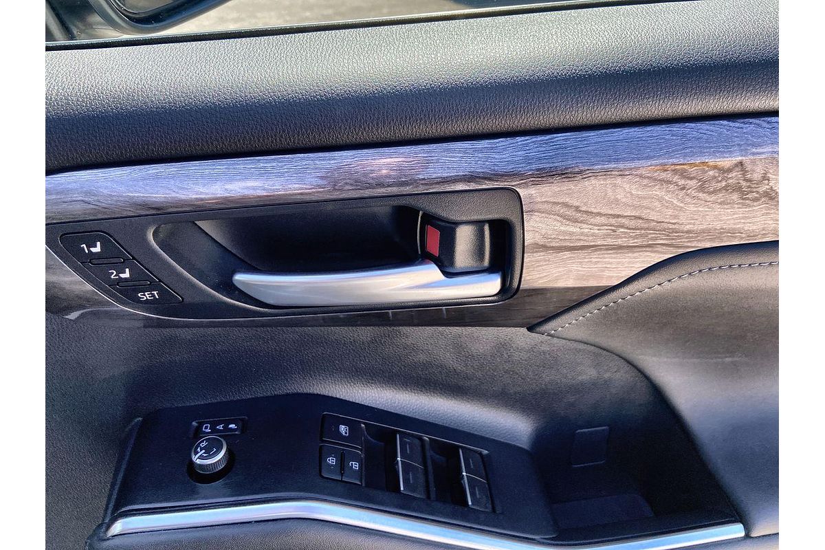 2024 Toyota Kluger Grande AXUH78R