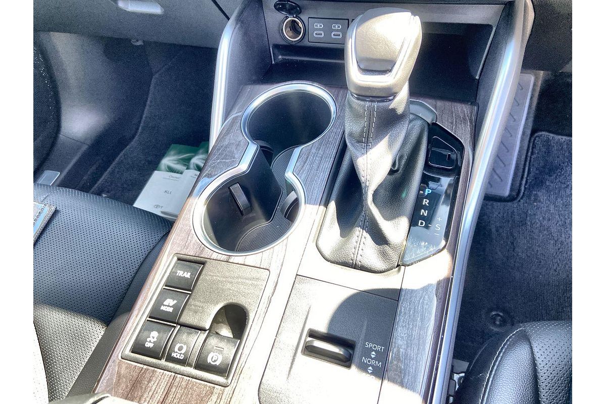 2024 Toyota Kluger Grande AXUH78R