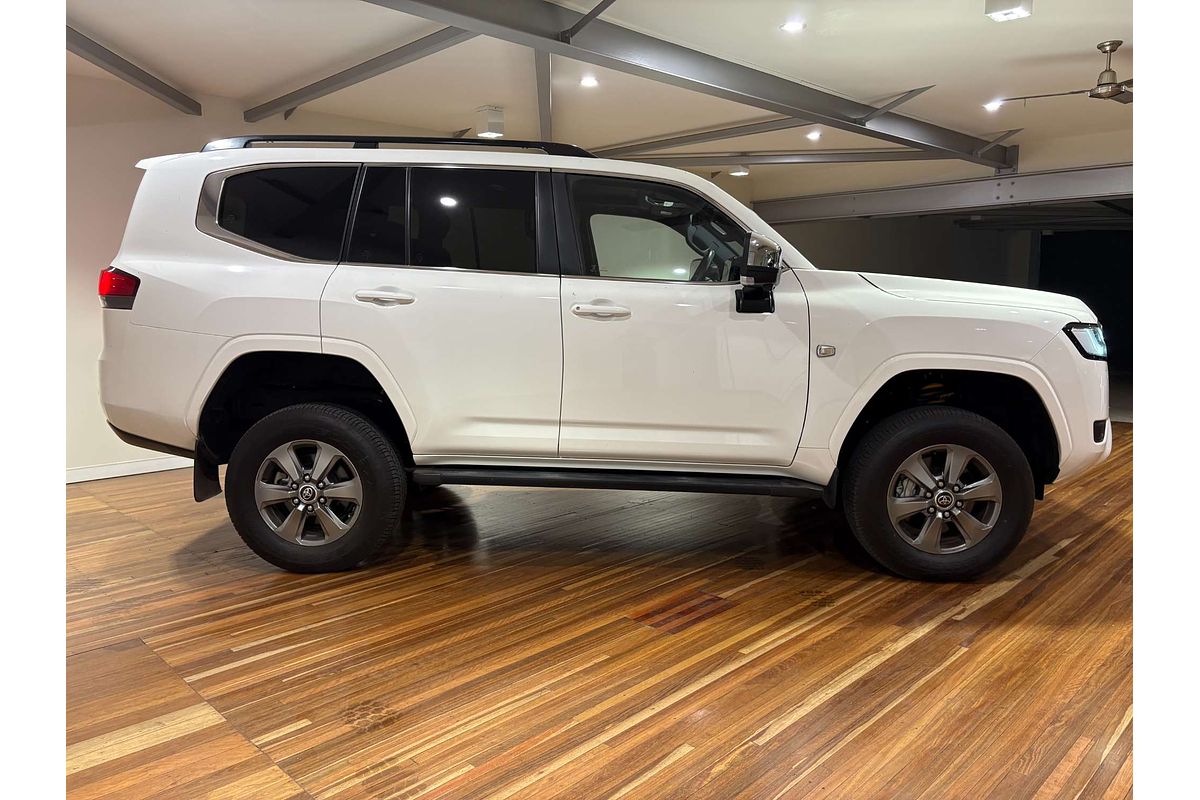 2022 Toyota Landcruiser VX FJA300R