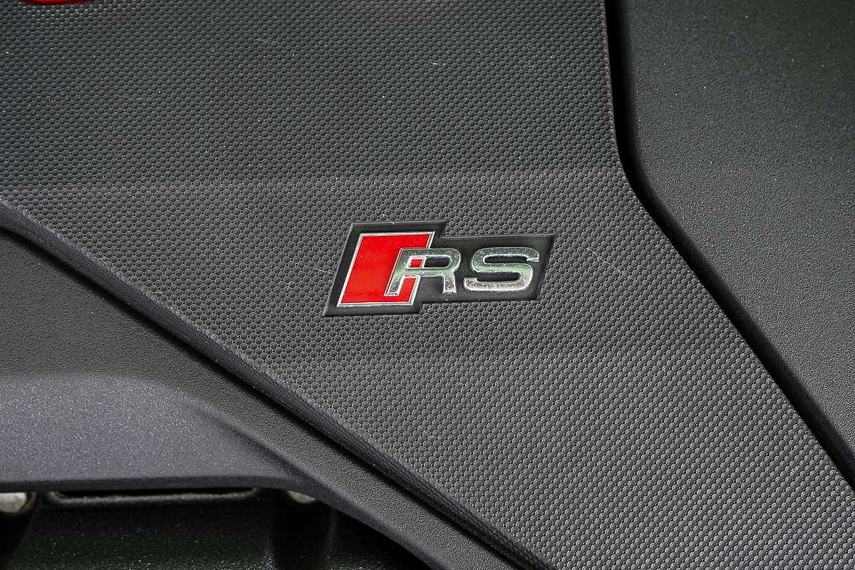 2020 Audi RS Q3 F3