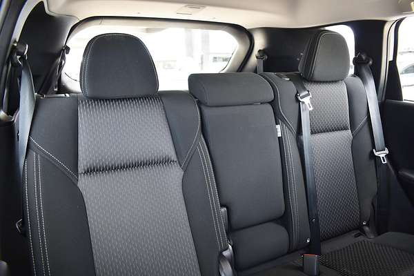 2023 Mitsubishi Outlander ES ZM