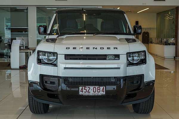 2025 Land Rover Defender 110 P400e X-Dynamic SE L663