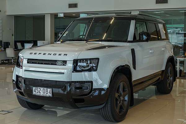 2025 Land Rover Defender 110 P400e X-Dynamic SE L663