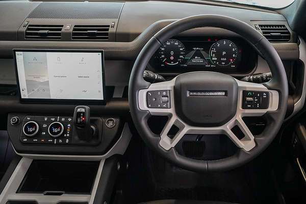2025 Land Rover Defender 110 P400e X-Dynamic SE L663