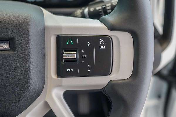 2025 Land Rover Defender 110 P400e X-Dynamic SE L663