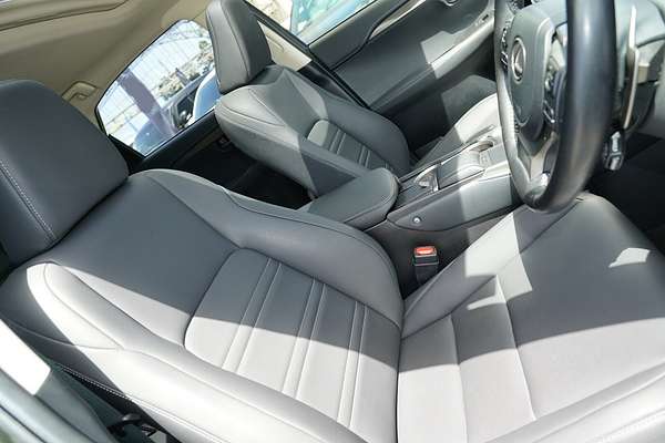 2020 Lexus NX NX300h Luxury AYZ15R