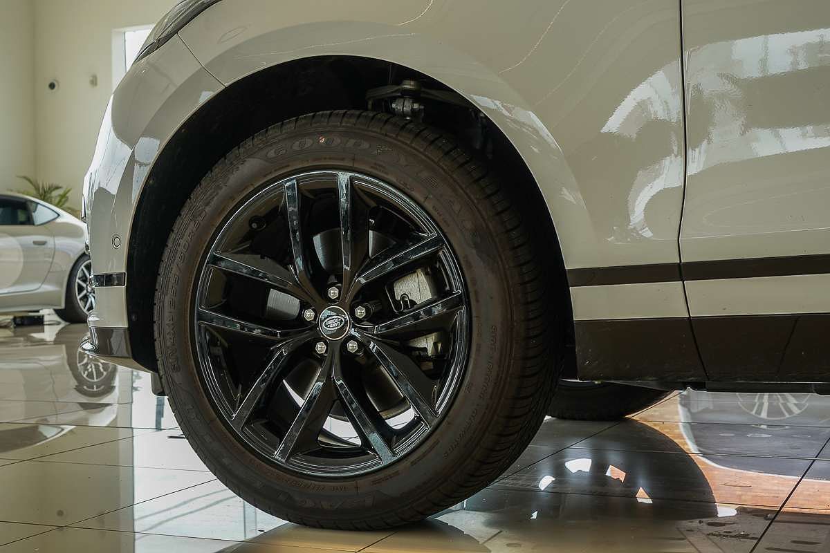 2024 Land Rover Range Rover Velar P250 Dynamic SE L560