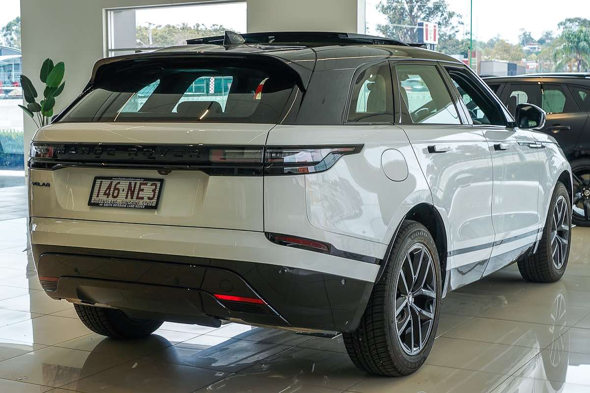 2024 Land Rover Range Rover Velar P250 Dynamic SE L560