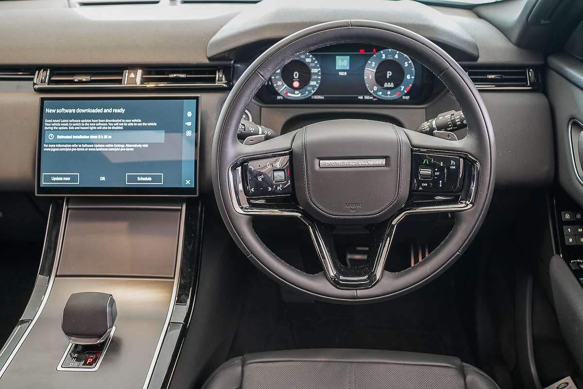 2024 Land Rover Range Rover Velar P250 Dynamic SE L560