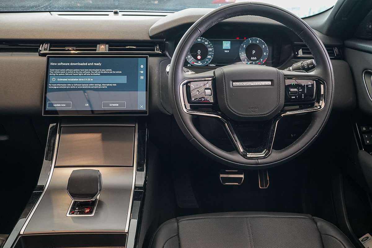 2024 Land Rover Range Rover Velar P250 Dynamic SE L560