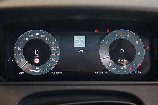 2024 Land Rover Range Rover Velar P250 Dynamic SE L560
