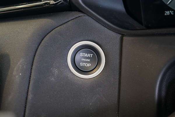 2024 Land Rover Range Rover Velar P250 Dynamic SE L560