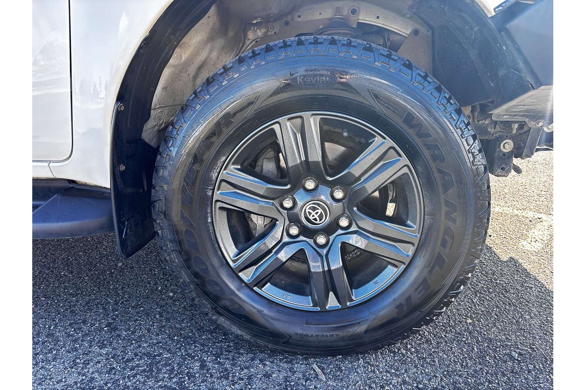 2022 Toyota Hilux SR GUN126R 4X4