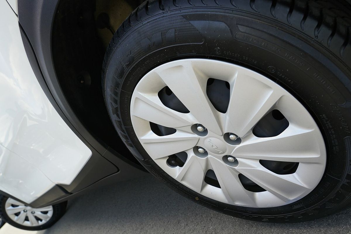 2023 Kia Stonic S YB