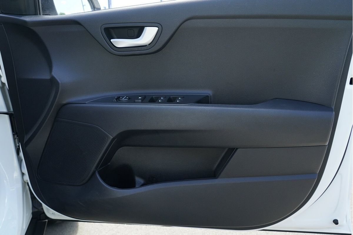 2023 Kia Stonic S YB